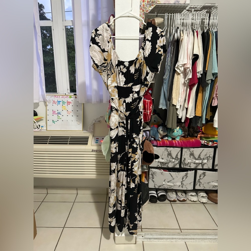 American Eagle Outfitters Black and Cream Floral Jumpsuit